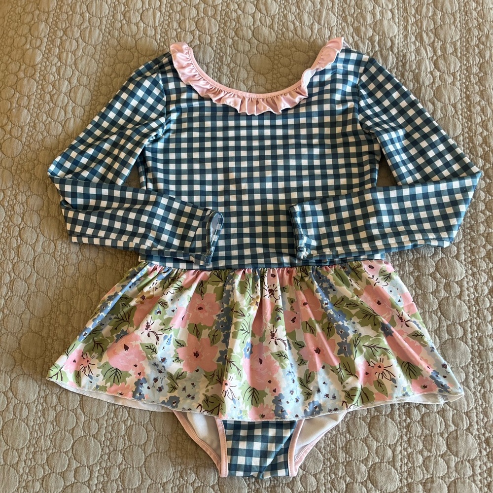 SweetHoney Blue and Pink Gingham Floral Leo!!